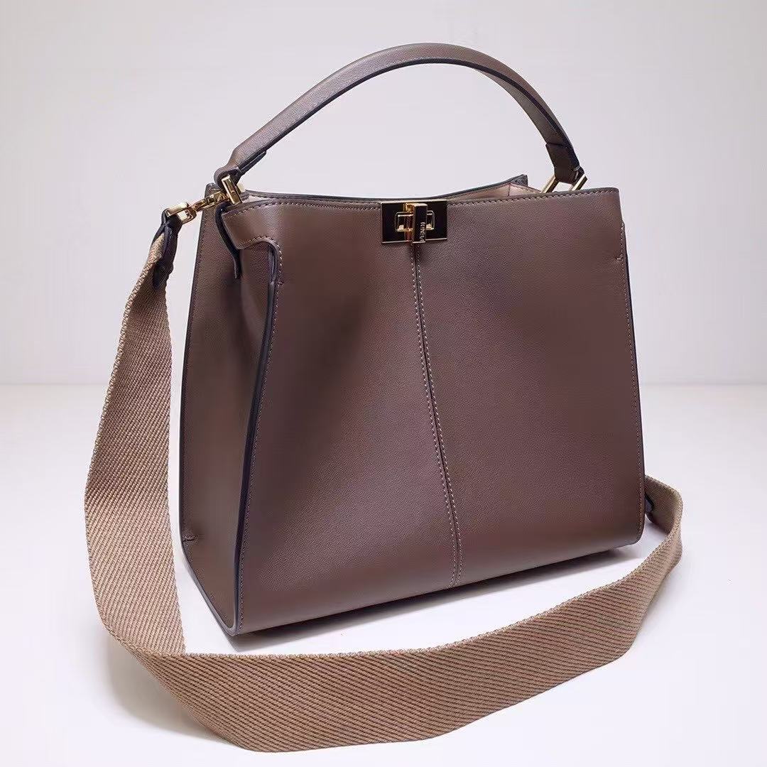 펜디 피카부 엑스-라이트 스몰 백 F3822