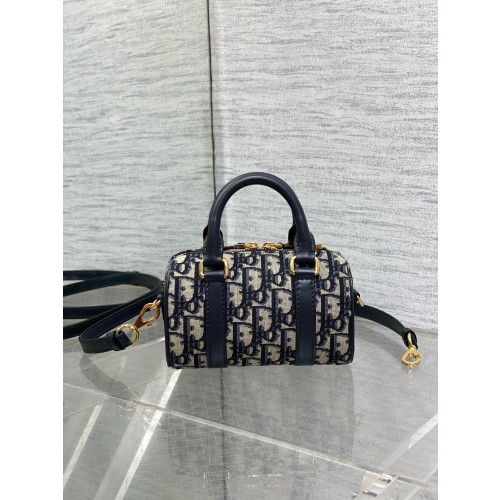 디올 그루브 16 나노 백