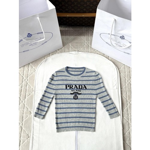 프라다 스트라이프 니트