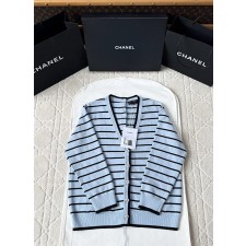 샤넬 25s 스트라이프 V넥 가디건