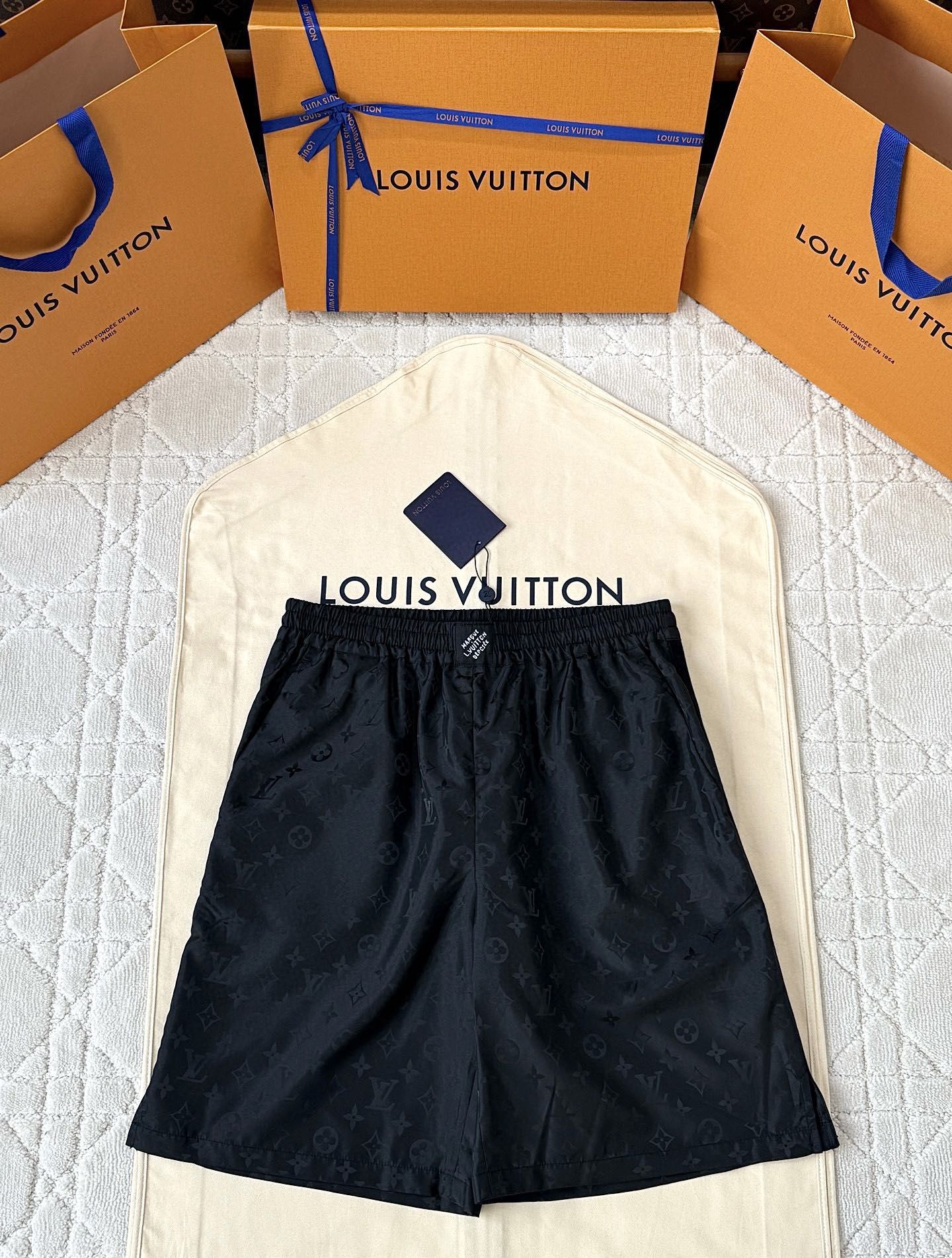 루이비통 반바지