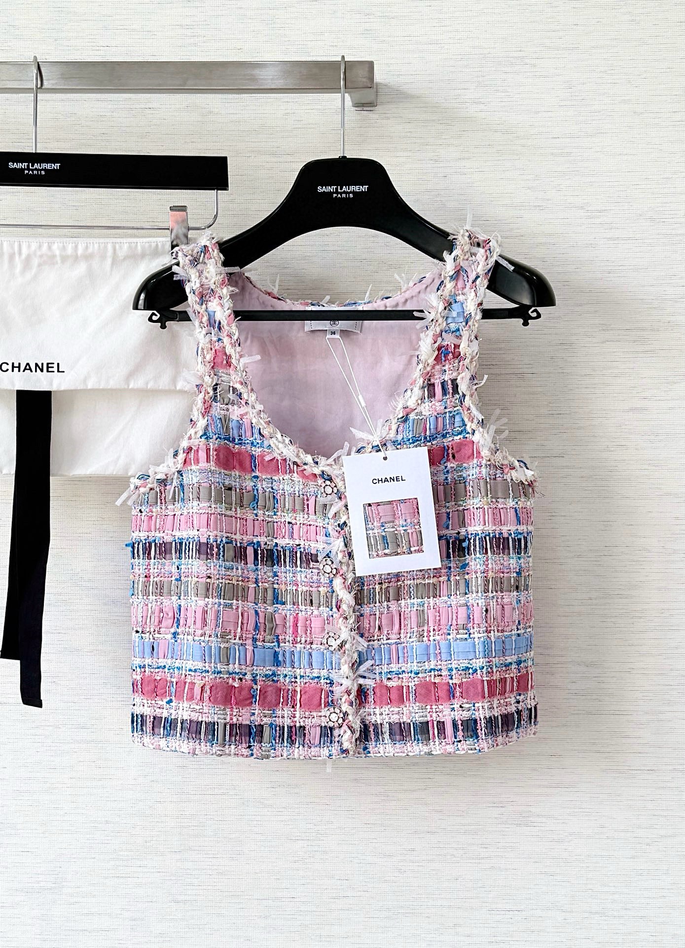 샤넬 25s 단추 조끼