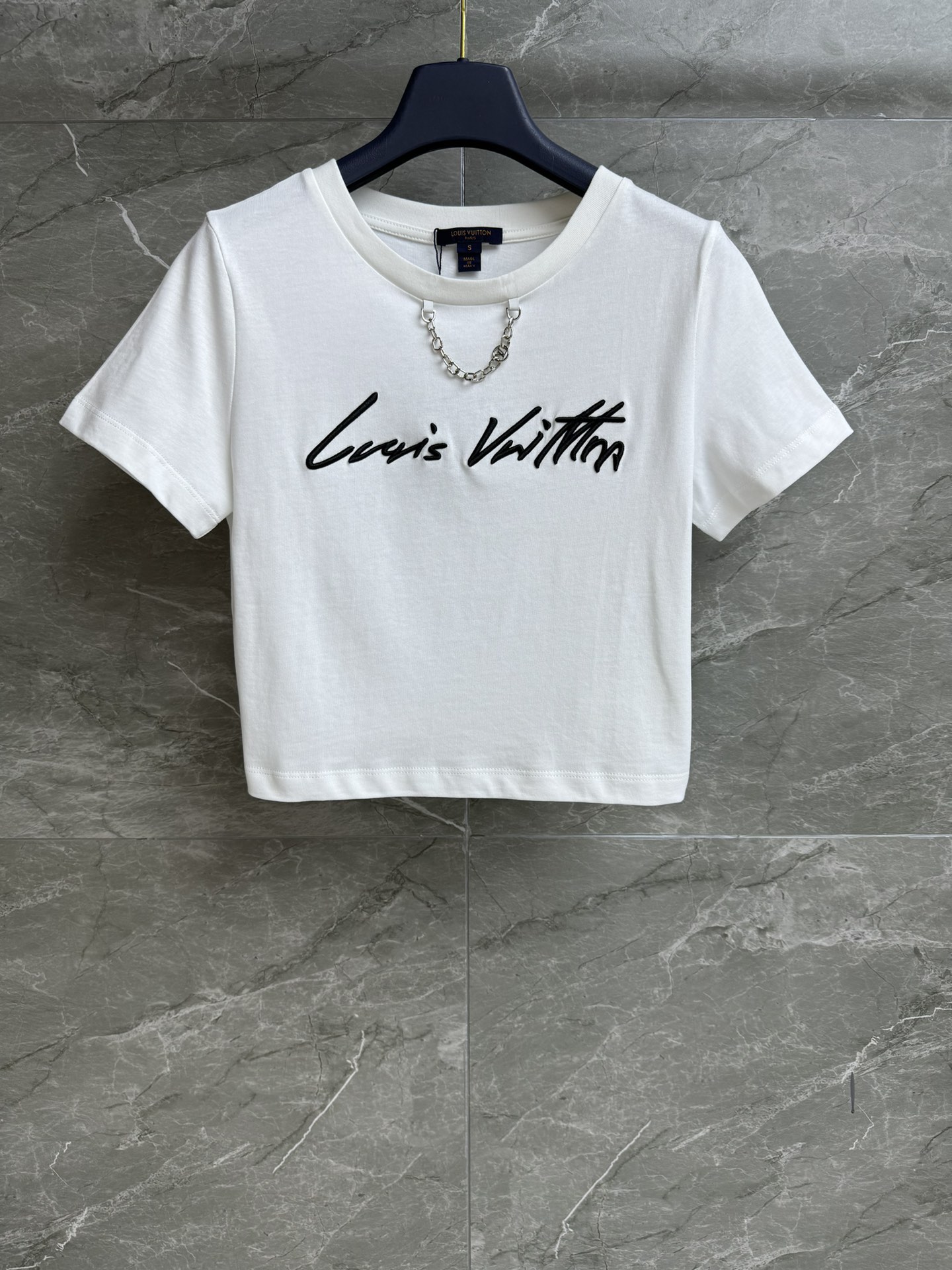 루이비통 시그니처 크롭탑 반팔티