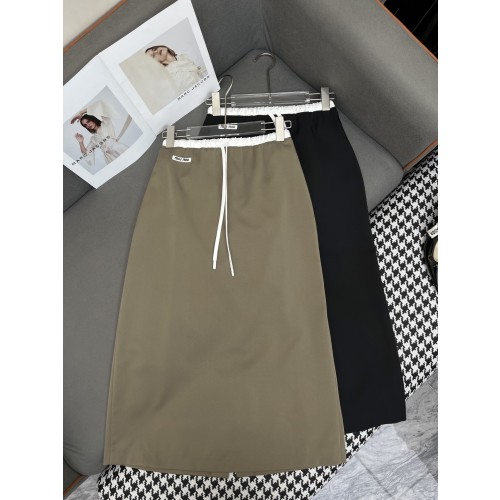 미우미우 콘트라스트 스커트