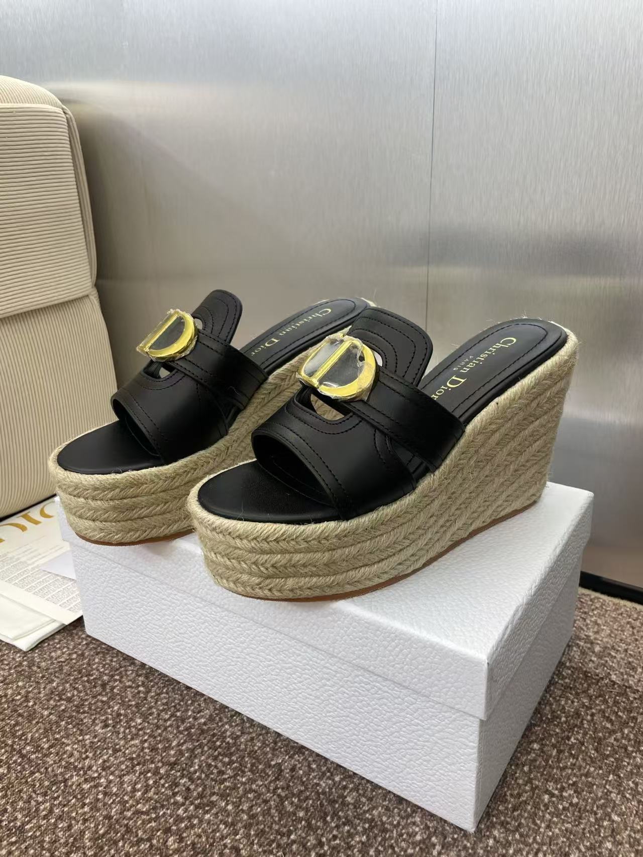 디올 뮬 웨지힐 몽테뉴30