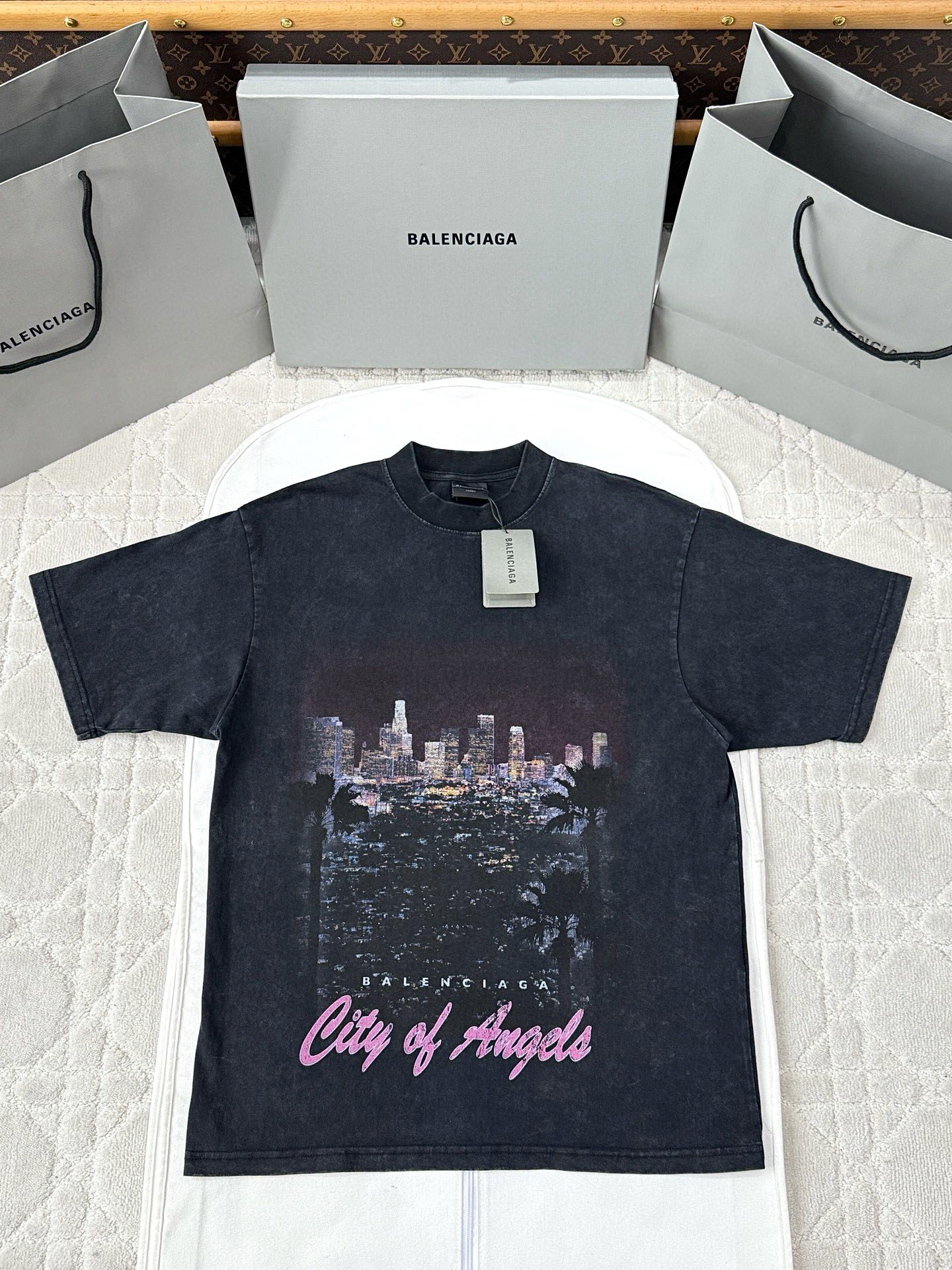 발렌시아가 25ss 프린트 티셔츠