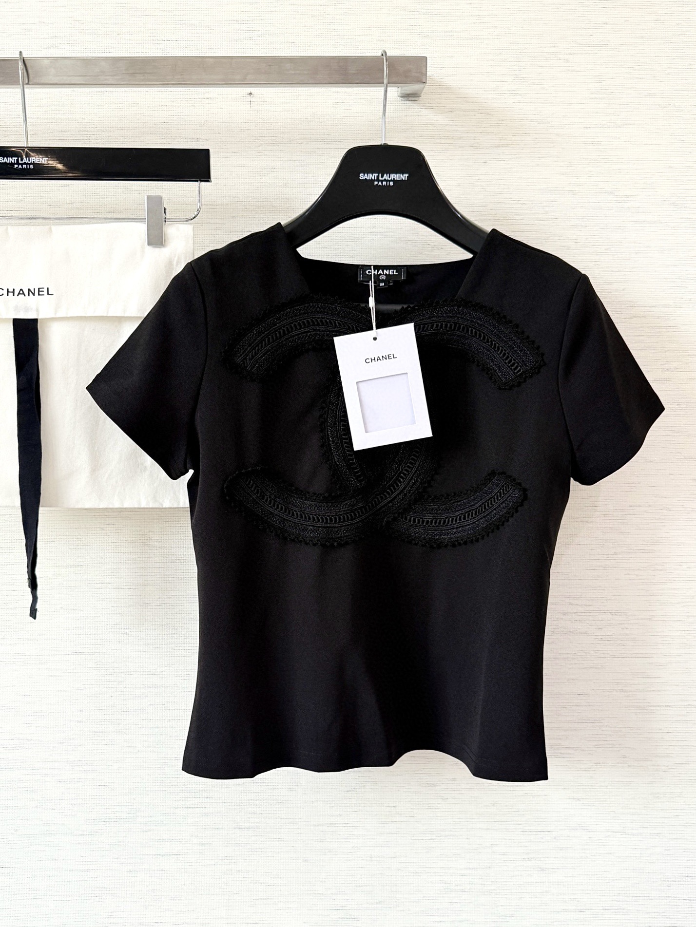샤넬 25ss 로고 반팔티