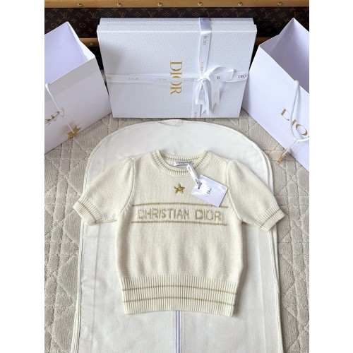 디올 25fw 자수 니트 반소매