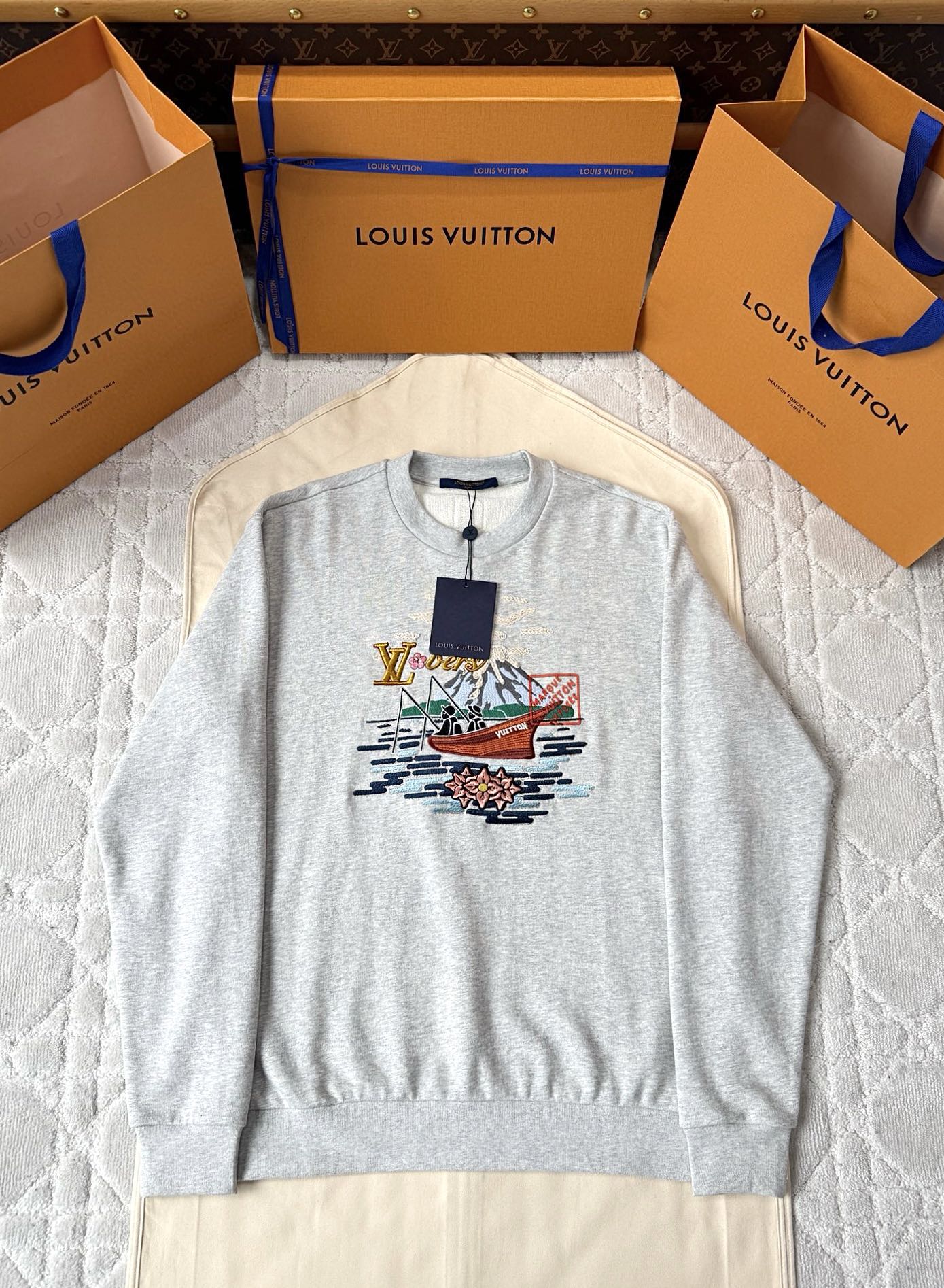 루이비통 25fw 스웨트셔츠