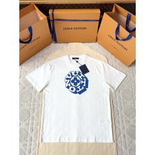 루이비통 25ss 프린트 반팔티