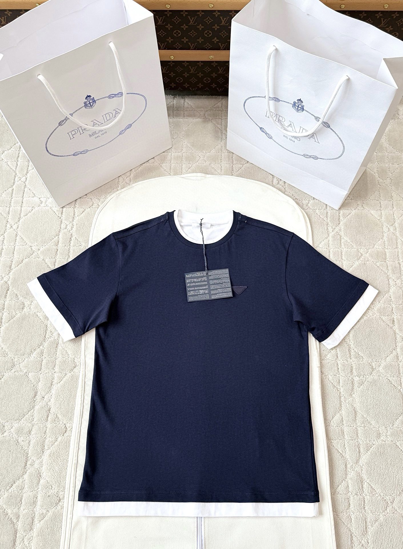 프라다 25ss 반팔티