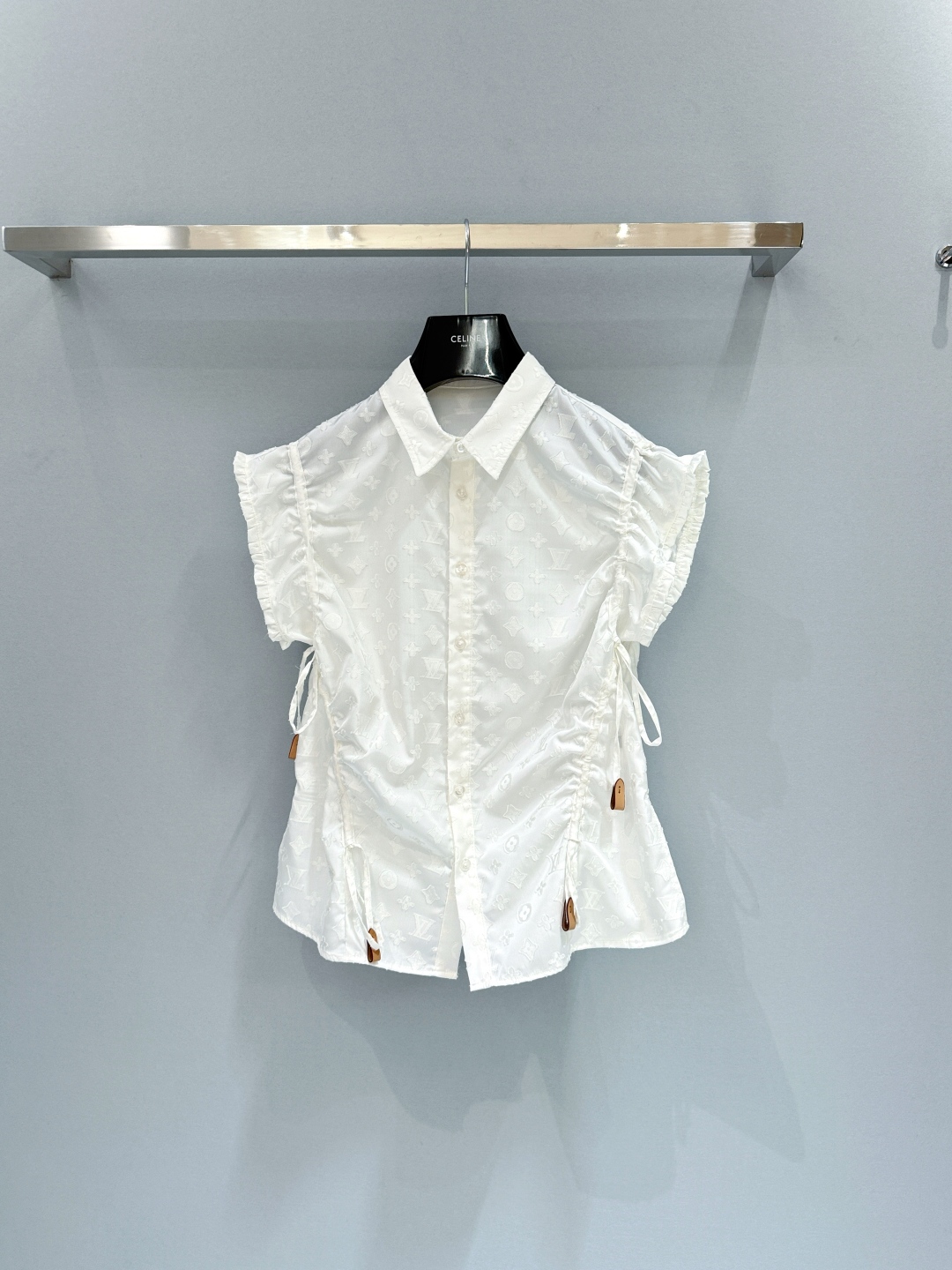 루이비통 슬리브리스 셔츠