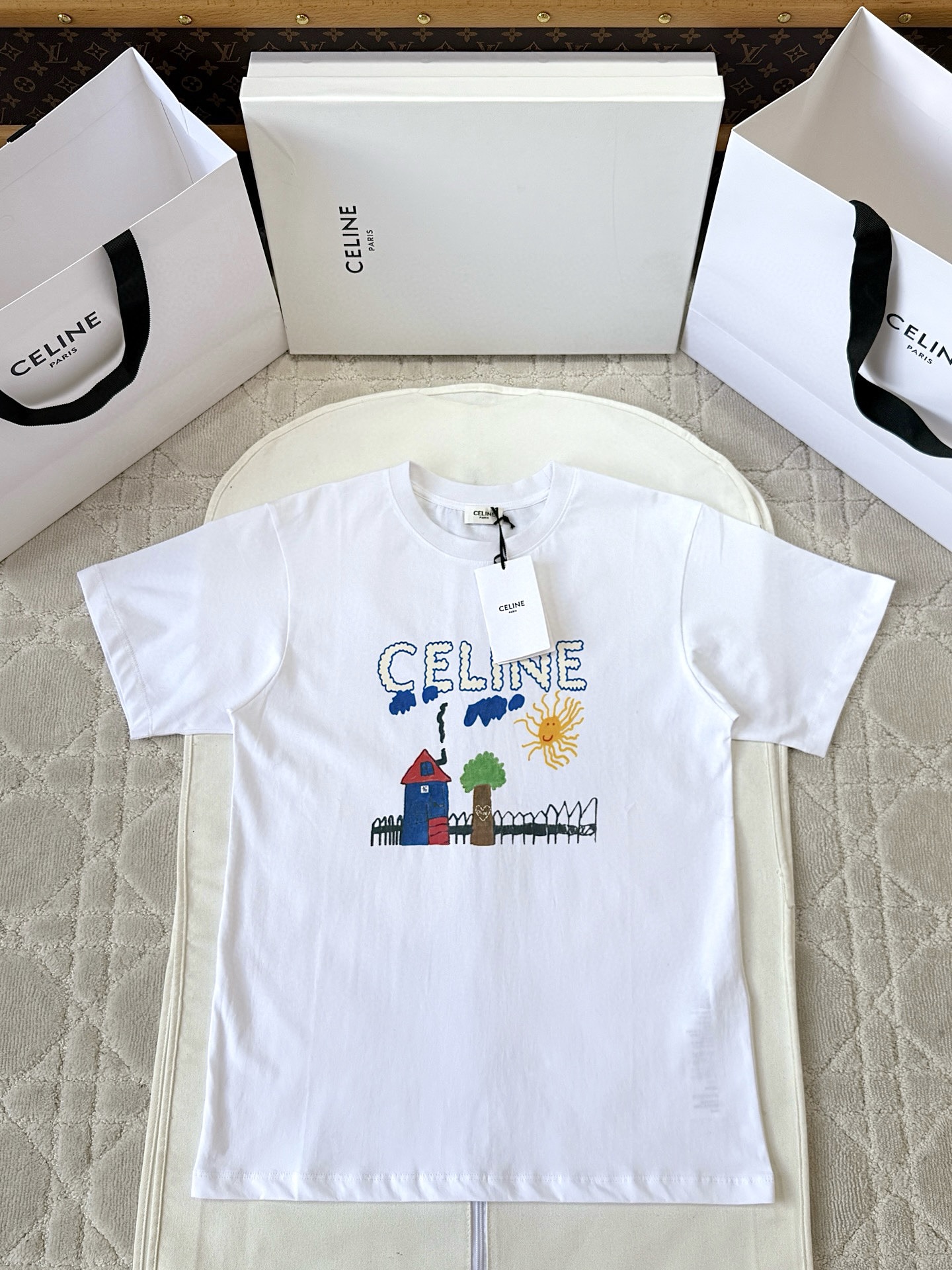 셀린느 25ss 프린트 반팔티