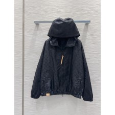 루이비통 바람막이