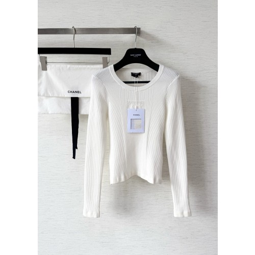 샤넬 25fw 하트 자수 롱슬리브 니트 탑