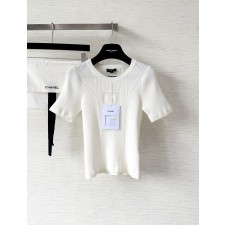 샤넬 25fw 하트 자수 니트 탑 반팔