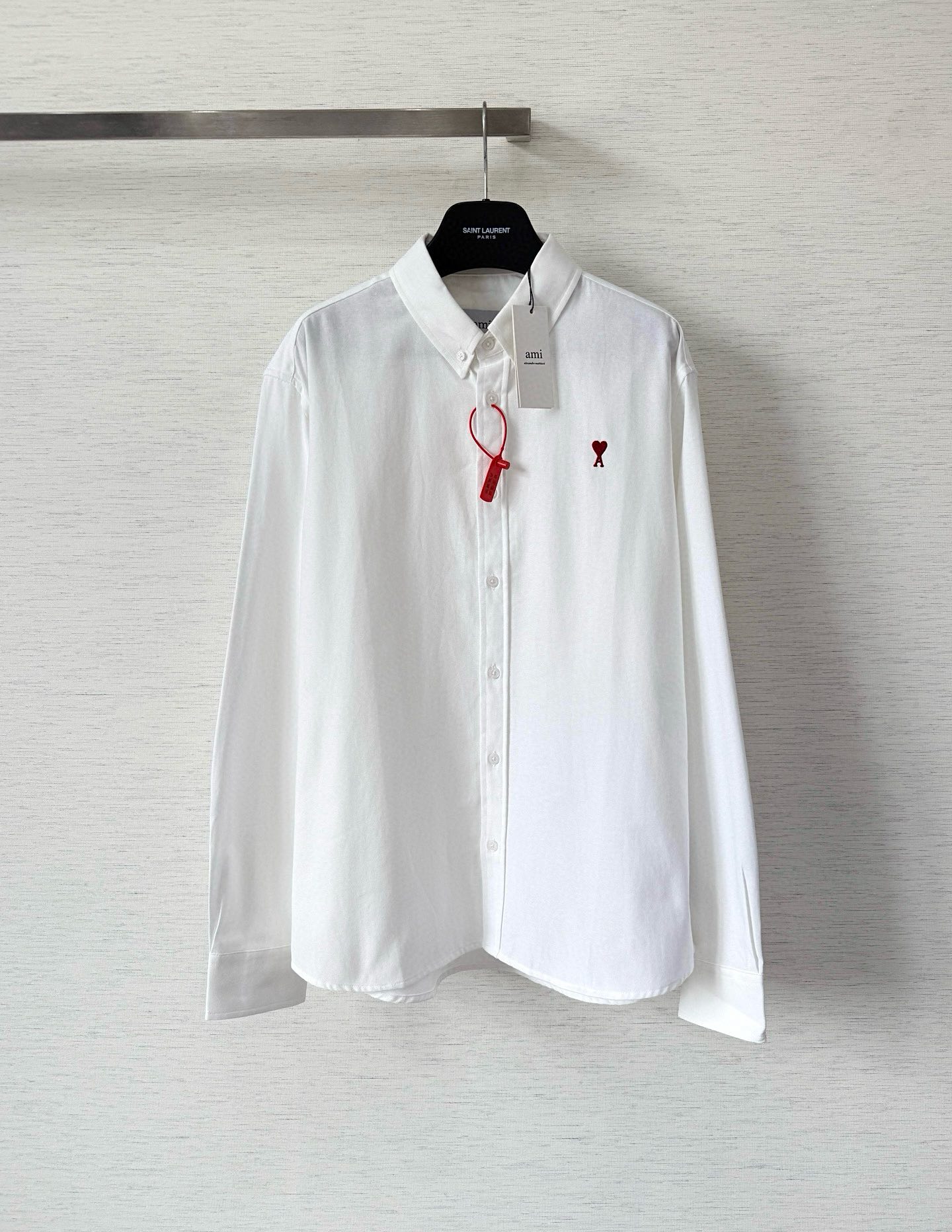 아미 25fw 하트 자수 긴팔 셔츠