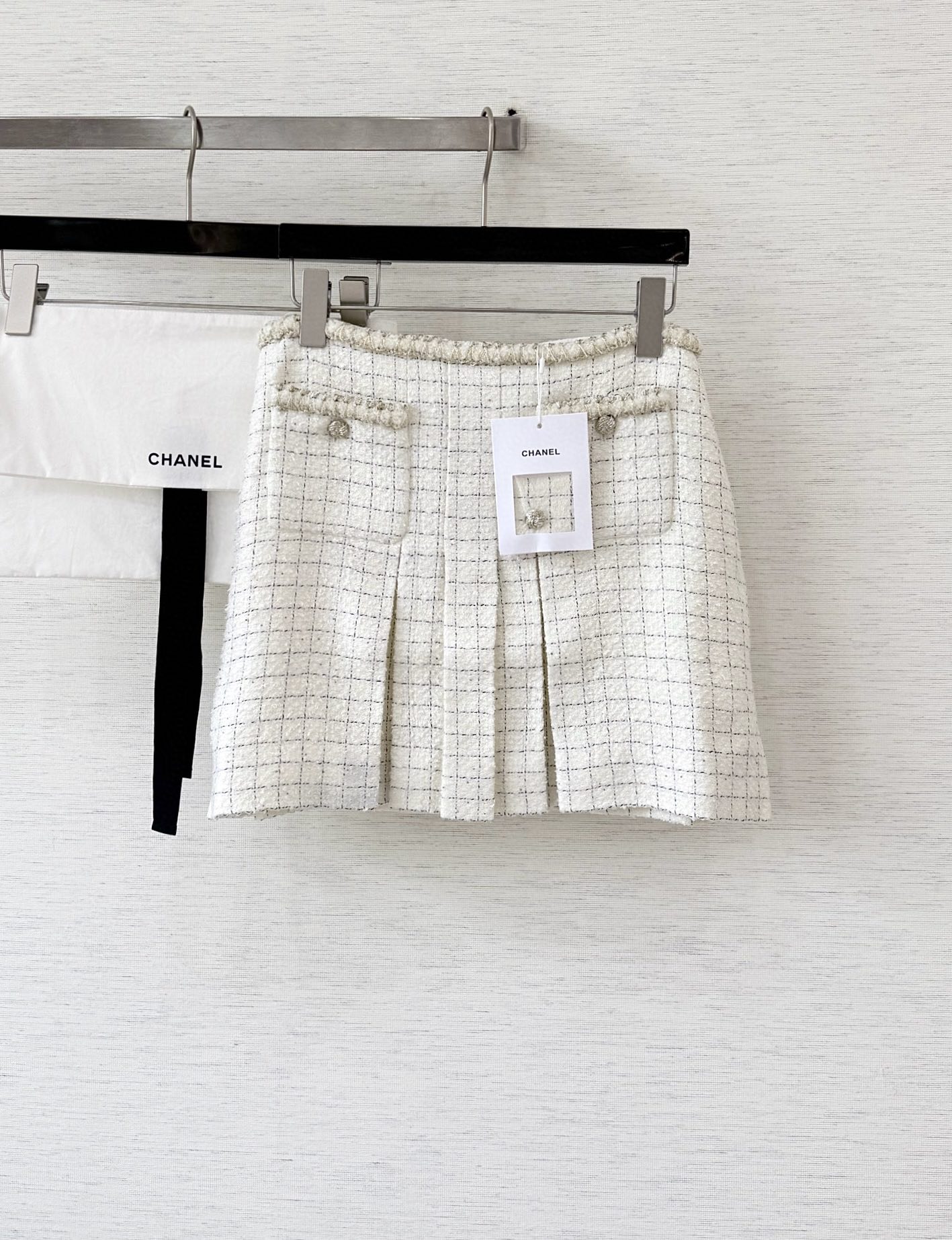 샤넬 실크 미니스커트