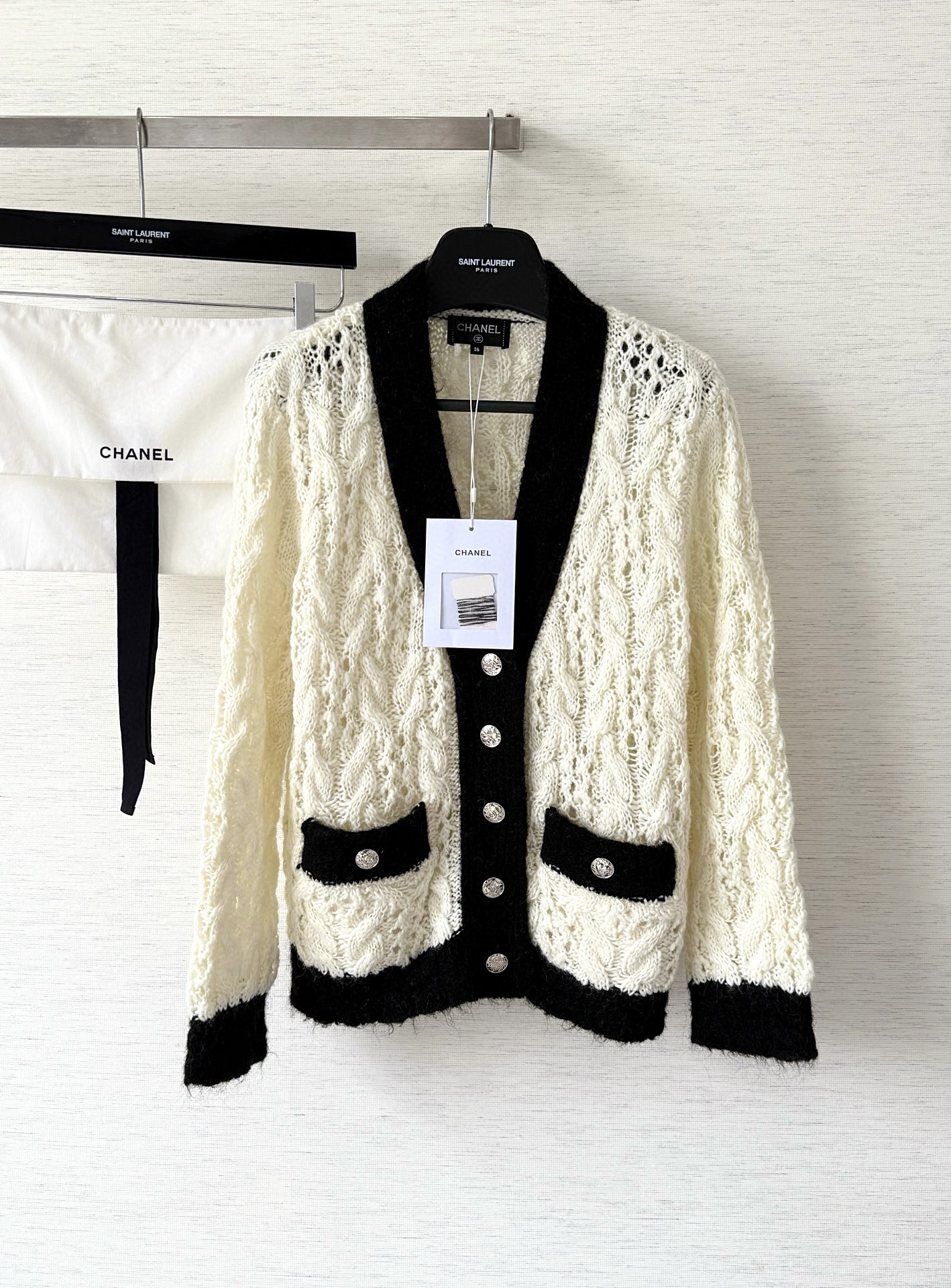 샤넬 25fw 가디건