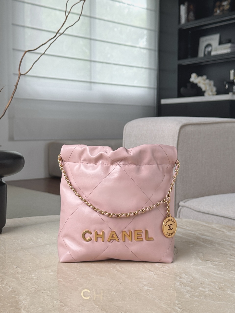 샤넬 22백 미니 핫핑크 금장 [정품급]