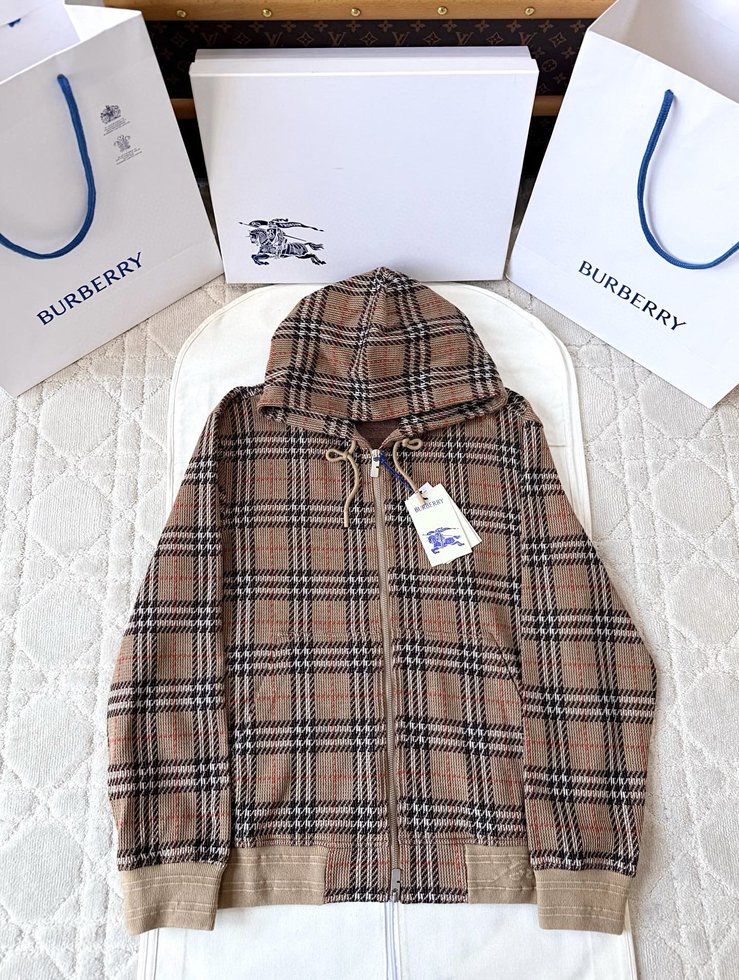 버버리 코튼 블렌드 지퍼 가디건