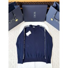 디올 라운드넥 스웨터