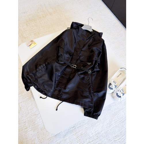 프라다 리나일론 블루종 자켓