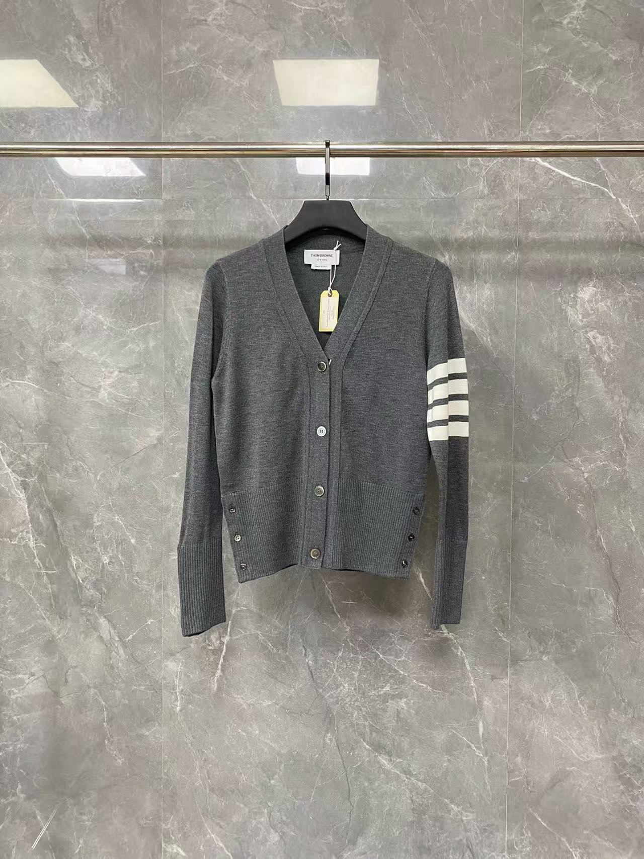 톰브라운 사선완장 가디건