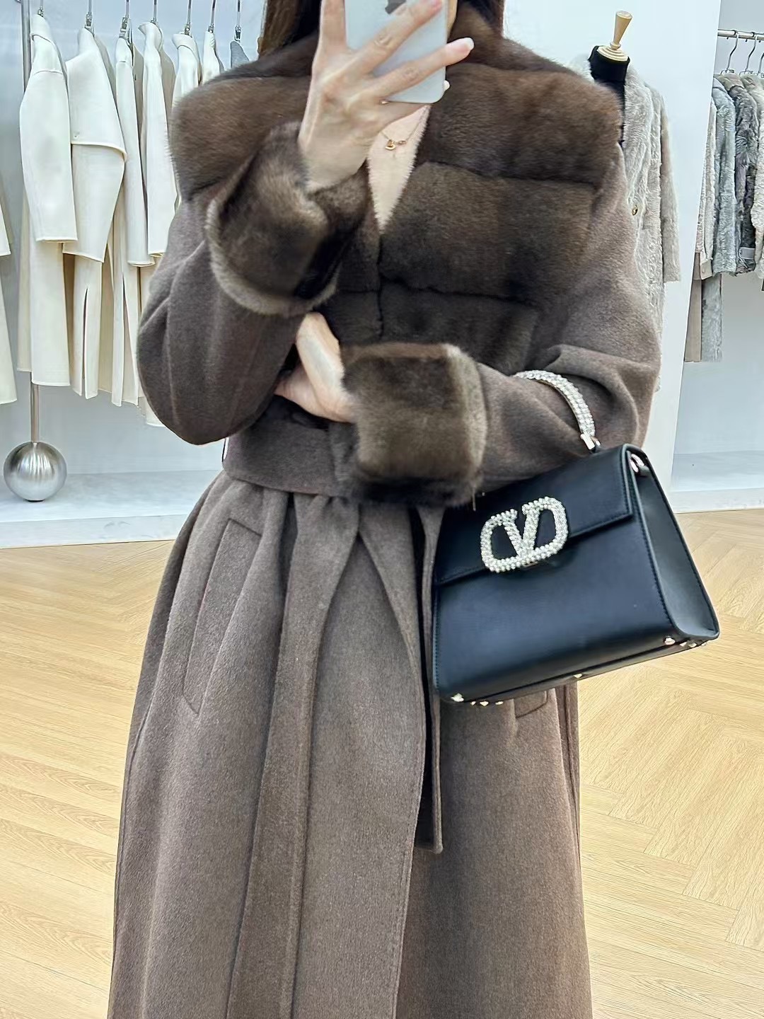 로로피아나 밍크카라 캐시미어 코트