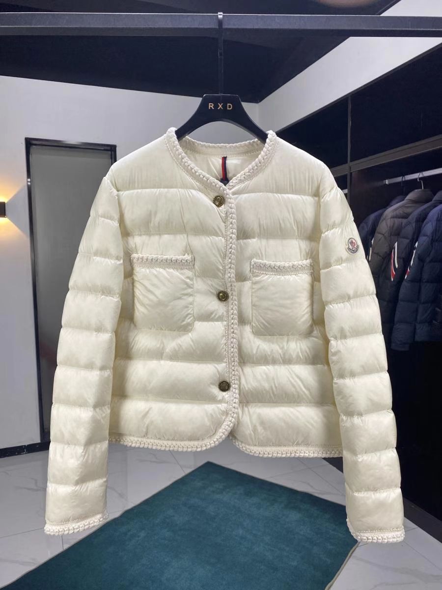 몽클레어 아리스테오 쇼트 다운 자켓