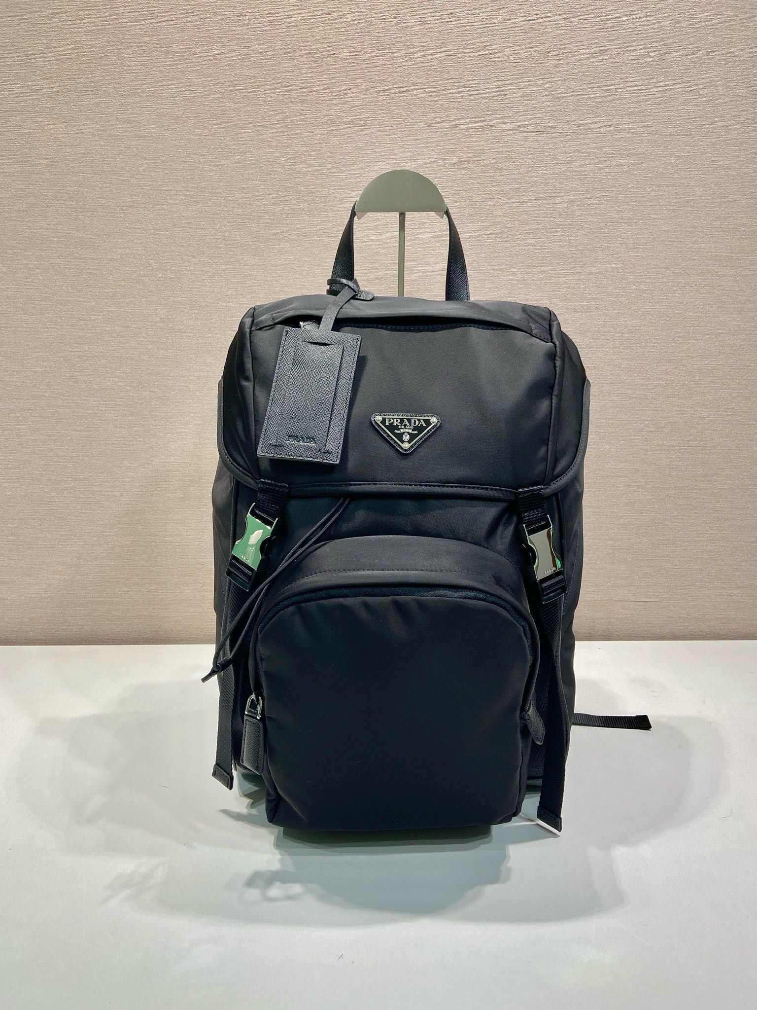 프라다 백팩 2VZ135