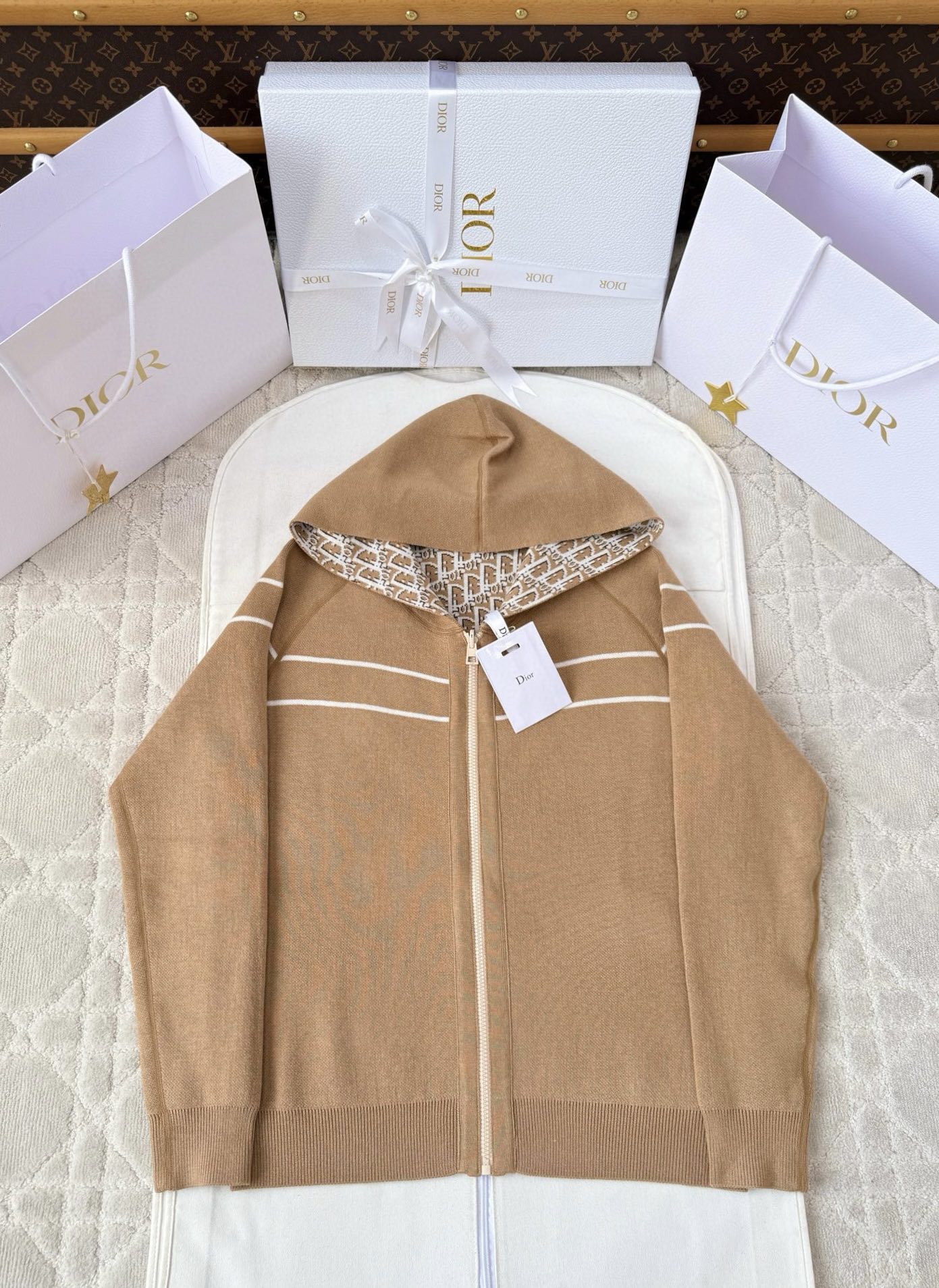 디올 양면 후드집업