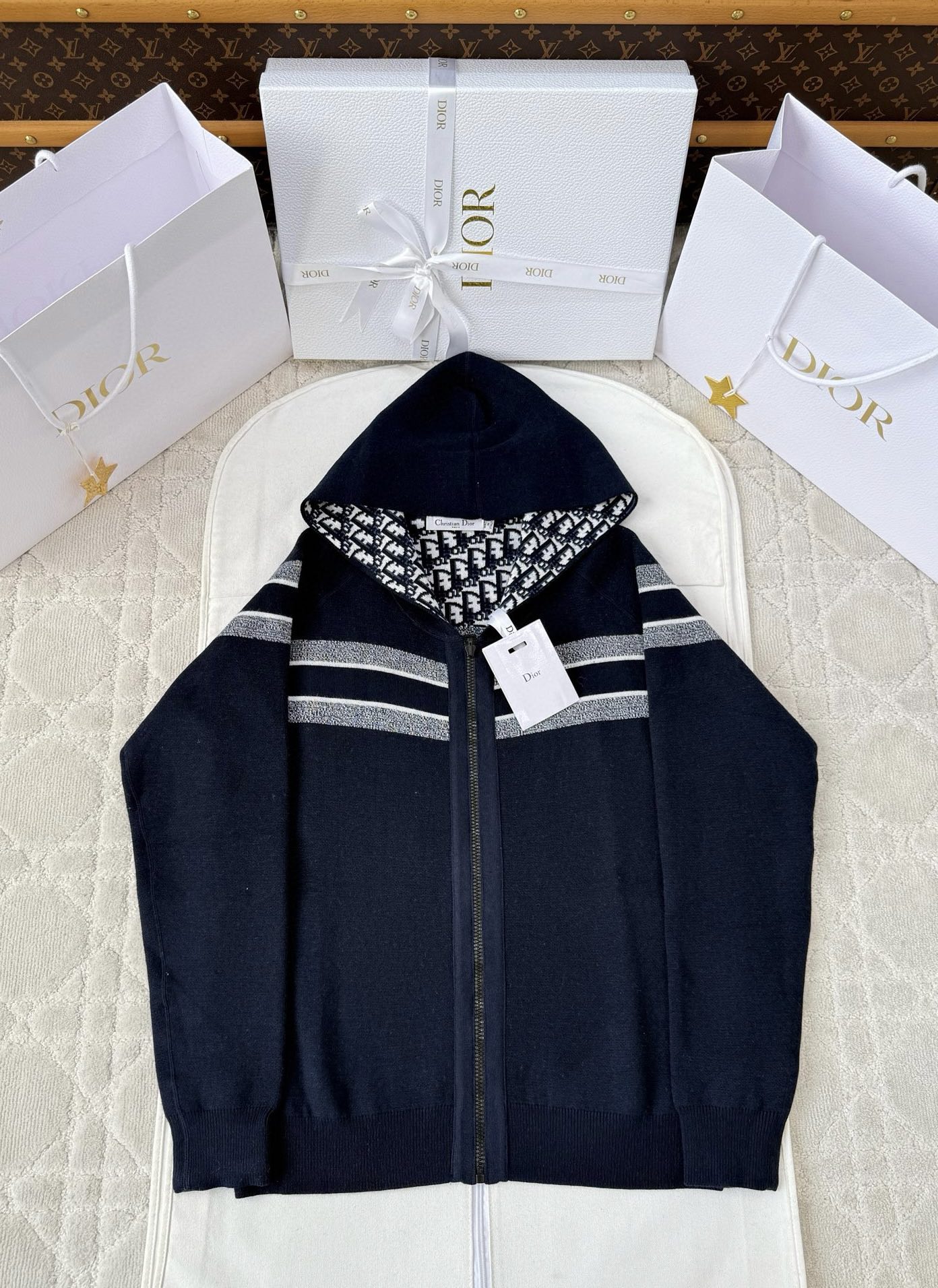 디올 양면 후드집업