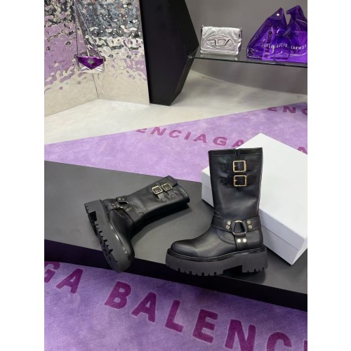 셀린느 하네스 베지탈 카프스킨 벌키 미드 바이커 부츠