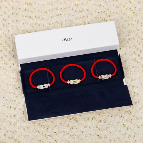 프레드 팔찌 V골드(18k 함유량 40%)