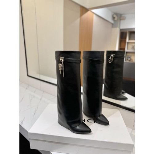 지방시 25FW 부츠 블랙