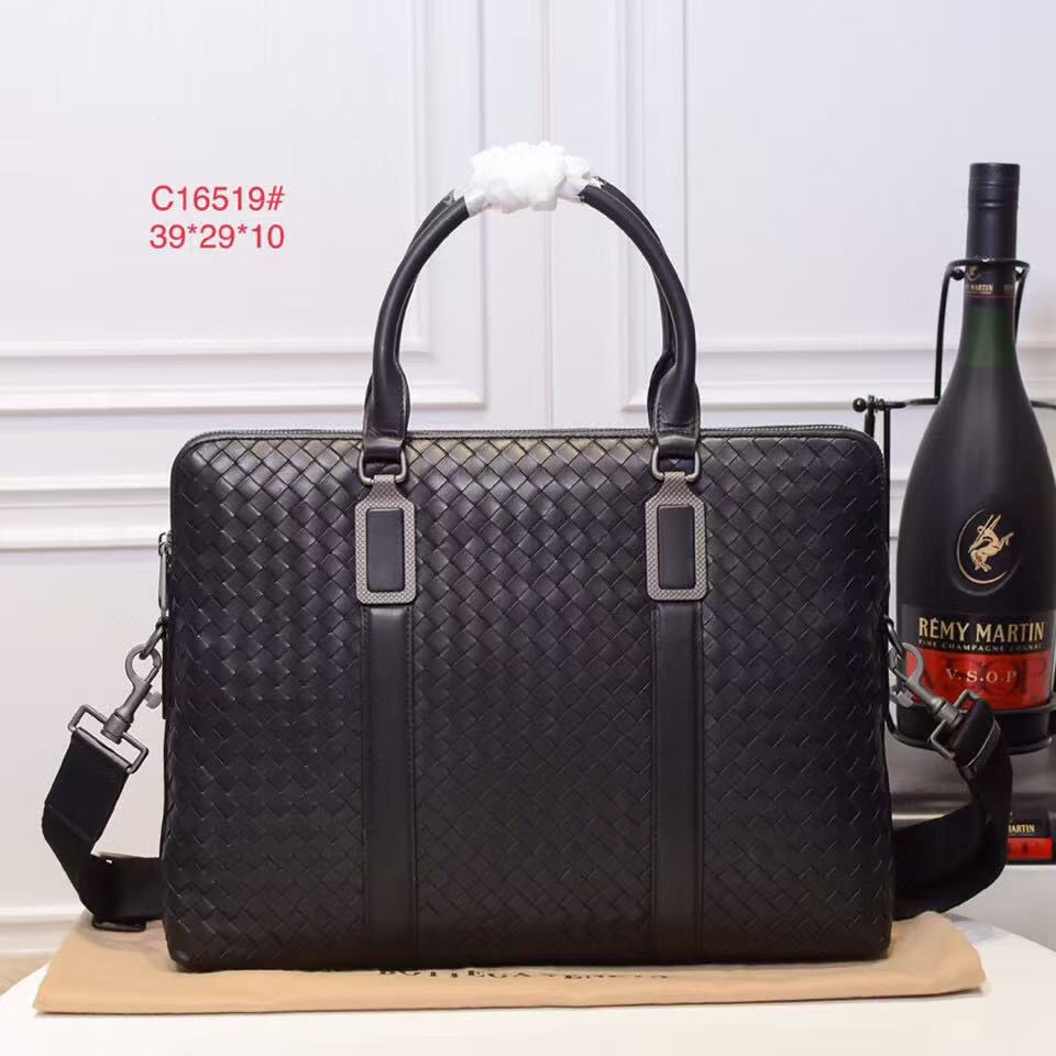 보테가베네타 브리프케이스