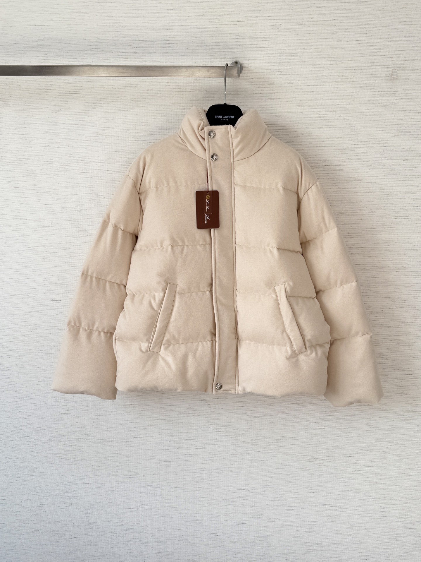 로로피아나 거위털 패딩