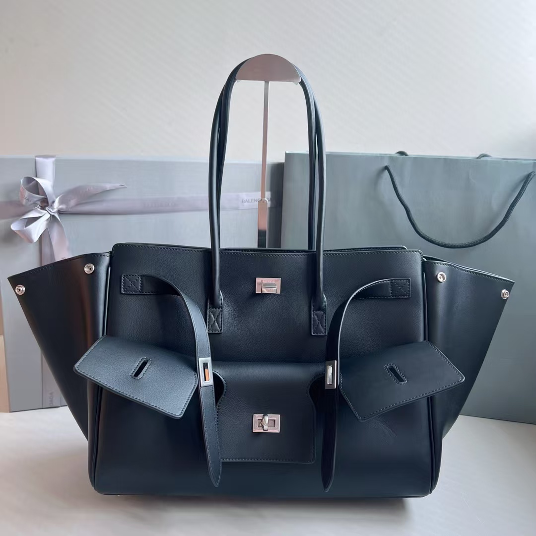 발렌시아가 벨 에어 캐리 올 백 라지 블랙 가죽백