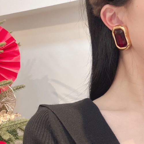 지방시 메탈릭 스컬프처럴 크리스탈 이어링