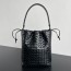 보테가베네타 인트레치아토 비블리오테카 버킷 백 블랙