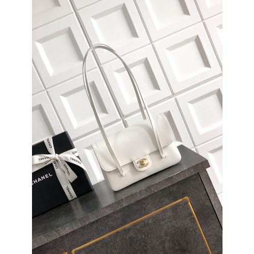 샤넬 스몰 플랩 26백 화이트