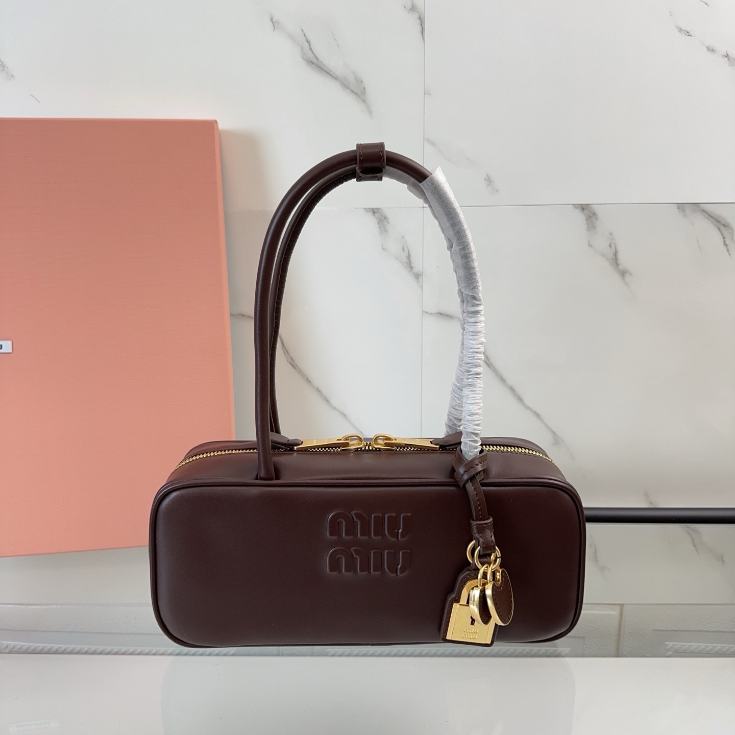 미우미우 가죽 보 백 스몰