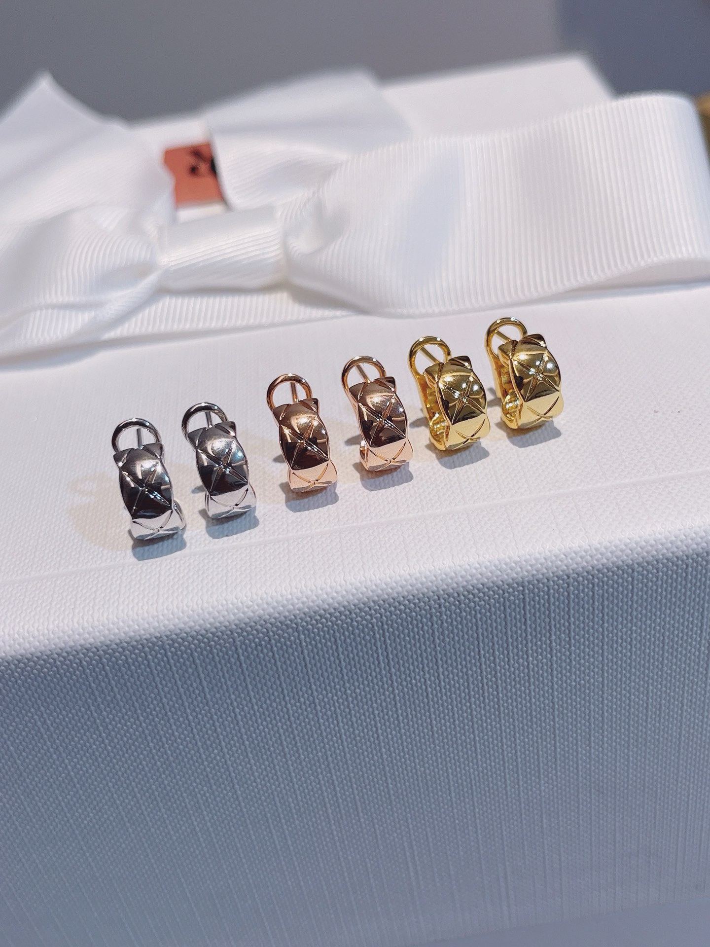 샤넬 코코 크러쉬 이어링 (3컬러)