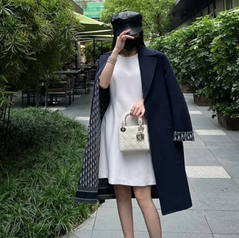 디올 오블리크 울 롱 코트 36사이즈(3일이내 수령가능) 당일출고