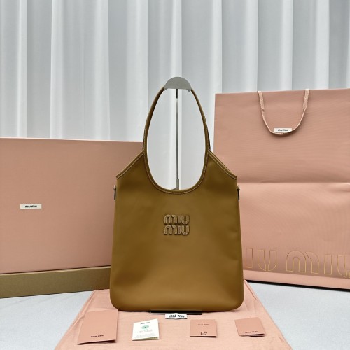 미우미우 아이비 레더 토트백