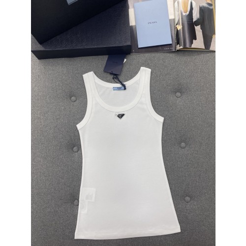 프라다 트라이앵글 로고 민소매 티셔츠