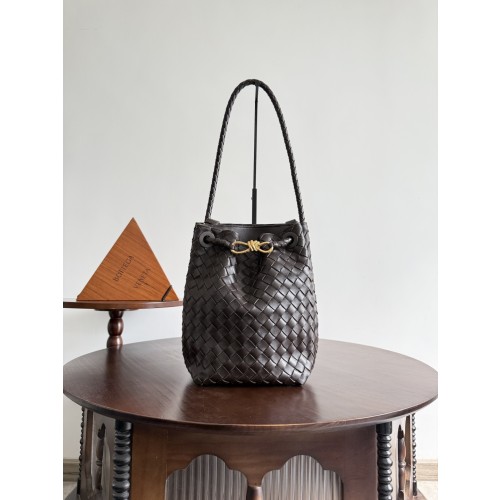 보테가베네타 스몰 안디아모 버킷 백