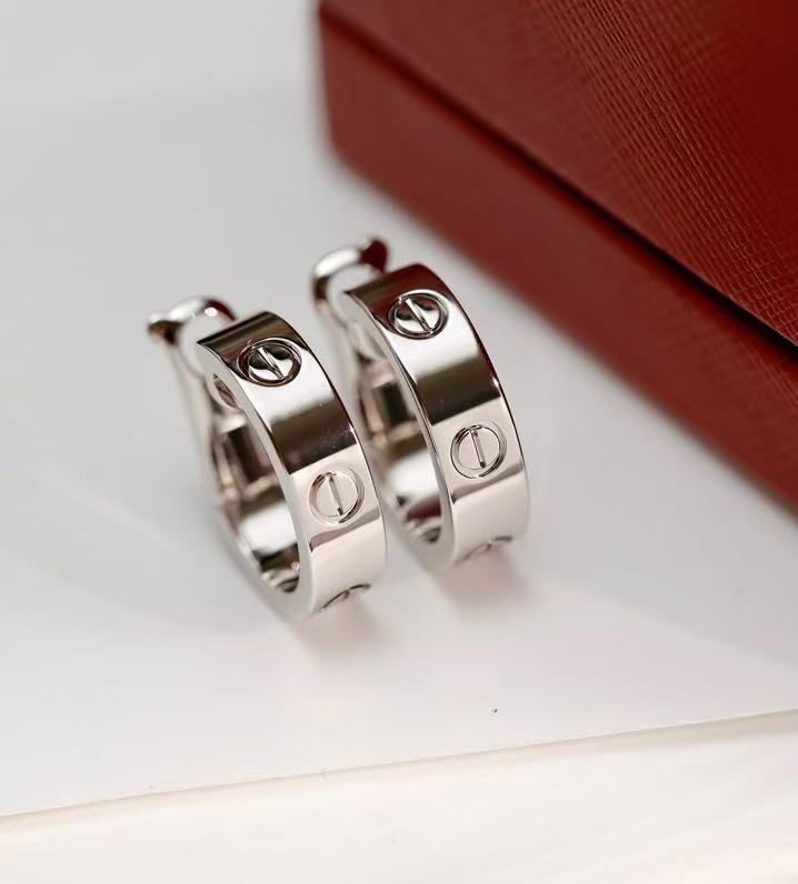 까르띠에 러브 이어링 화이트골드