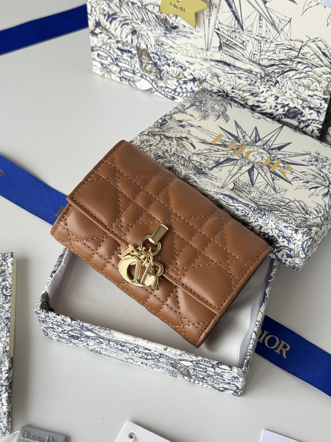 디올 마이 디올 글라이신 지갑